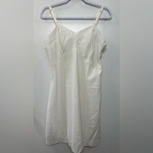 Barbizon White Lace Dress Slip sz L/XL 34” bust